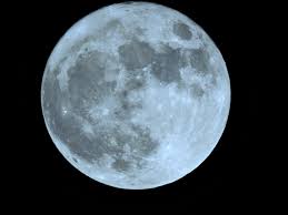 Les Influences de la Pleine Lune : Quels impacts sur notre Bien-être
